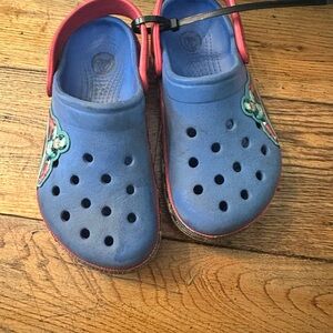 CROCS Captain America Kids Blue and Red Clogs size 10/11